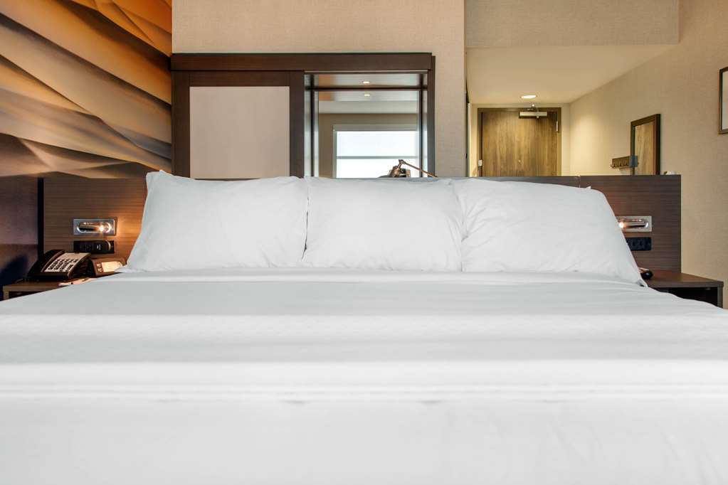 Hotel Centro Sonoma Wine Country, Tapestry Collection Hilton Rohnert Park Phòng bức ảnh